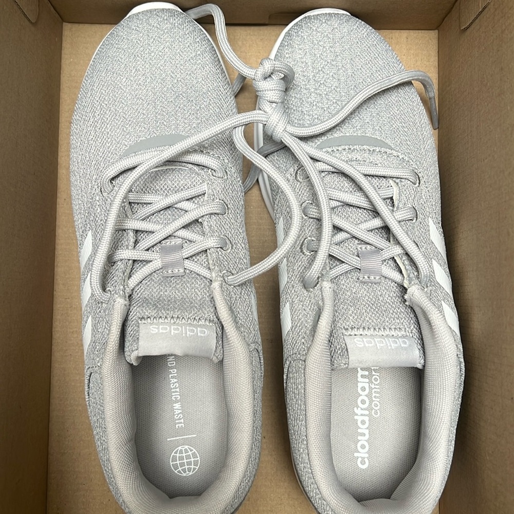 Brand nee adidas QT racer